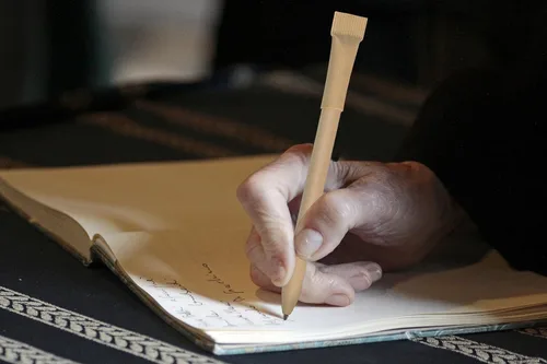 Miniatura 4 de Lápiz de escritura de barril de papel kraft Eco-Friendly Lápices de cartón Tinta negra