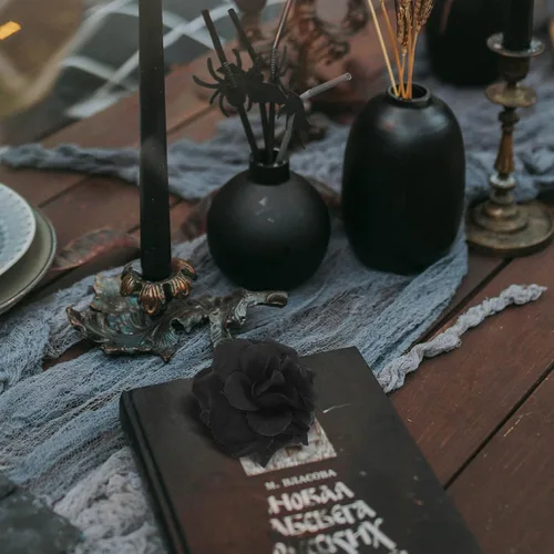 Miniatura 8 de BESPORTBLE 50 piezas de rosas artificiales negras a granel, rosas falsas para decoración de boda, novia, bricolaje, seda