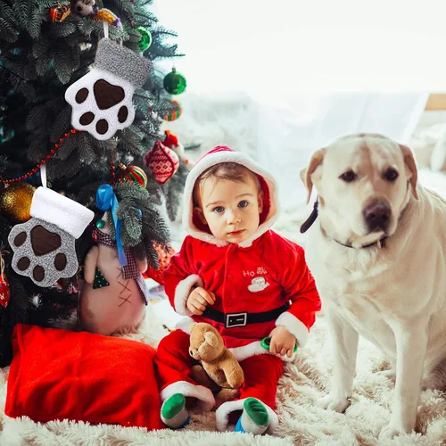 Miniatura 3 de Beyond Your Thoughts Paquete de 2 medias de Navidad para perro, diseño de pata de mascota, medias colgantes para chimenea para mascotas y decoración