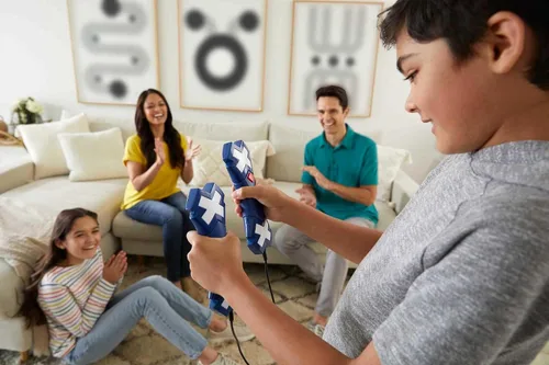 Miniatura 2 de Mattel Crossed Signals - Juego electrónico con par de varitas de luz parlante, juega solo o con hasta 4 jugadores de 8 años en adelante