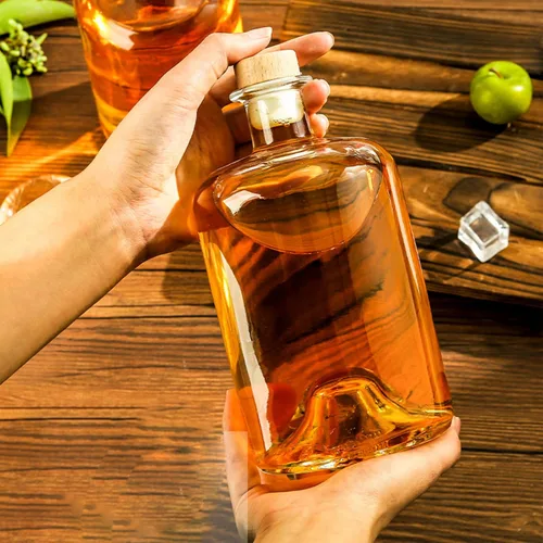 Miniatura 6 de Paquete de 2 botellas de licor de vidrio transparente de base pesada de 25 onzas con tapas de madera en T, botellas de vino transparentes, botellas