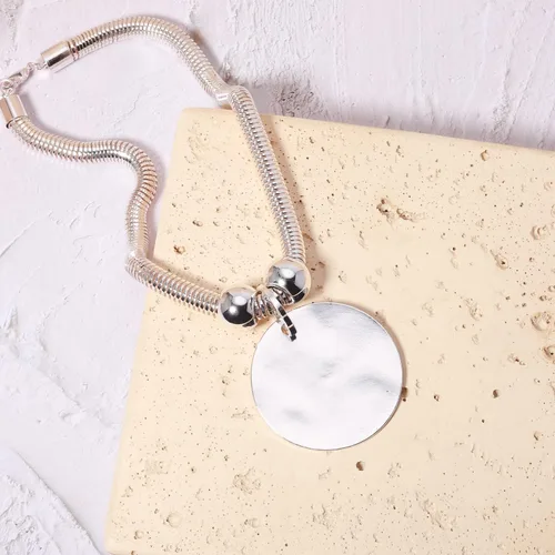 Miniatura 5 de Juego de collar de metal martillado plateado con cierre de langosta, collar de moneda de disco, collar circular grueso para mujer, joyería única