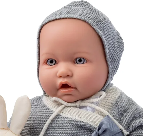 Miniatura 2 de JC Toys La Baby Original Gray Collection Set de regalo Cuerpo suave con peso de 17 pulgadas Fabricado en España Como un bebé real Ojos