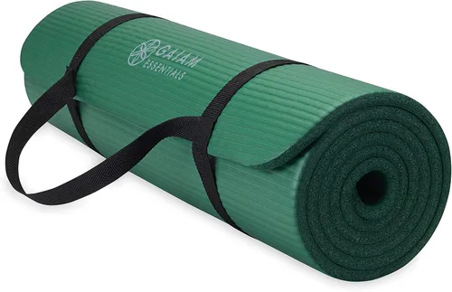 Gaiam Essentials - Alfombrilla de yoga y pilates, fitness y ejercicio de 2/5 pulgadas de grosor (0.394 in) con correa de transporte fácil de Verde