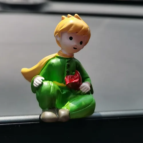 Miniatura 9 de Estatuas de Príncipe con Rosa para Decoraciones de Tablero de Automóvil, Accesorios de Decoración Interior del Tablero, Espejos Retrovisores