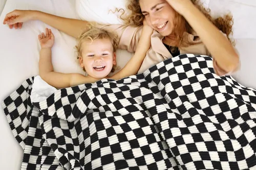Miniatura 2 de Manta de bebé para niños y adultos, manta de corduroy cómoda y duradera para niños pequeños con doble capa, respaldo punteado, diseño de cuadros