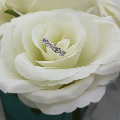 Miniatura 7 de Anillo de boda apilable de oro de 10 quilates con zafiro rosa y diamante blanco para mujer, zafiro rosa, Zafiro