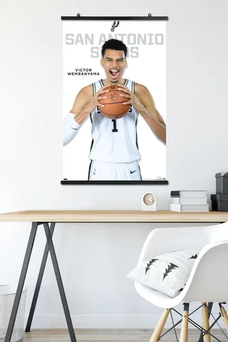Miniatura 5 de Trends International Póster de pared de la NBA San Antonio Spurs - Victor Wembanyama largometraje de la serie 23 Paquete de póster y clip