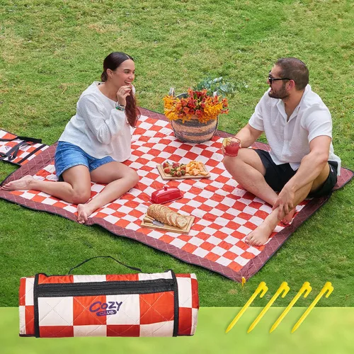 Cozy Club Manta de picnic impermeable – Alfombra plegable para exteriores de 60 x 70 pulgadas con estacas, bolsillo y correa para el hombro | Manta