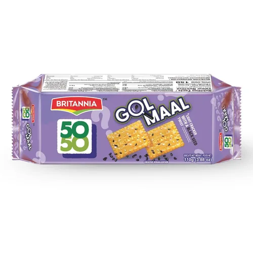 Britannia Golmaal Galletas Golmaal Sabor Masala Picante Ligero y Crujiente Bocadillo Perfecto para la Hora del Té 3.52oz (100g) Paquete de 4