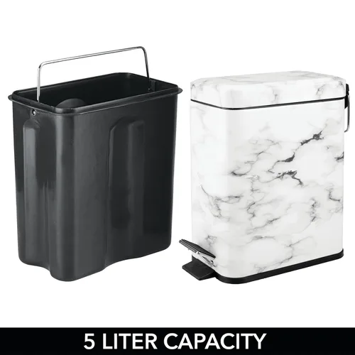 Miniatura 5 de mDesign Pequeño y moderno cubo de basura rectangular de metal con tapa y pedal de 1.3 galones, compacto, con cubo interior extraíble con asa