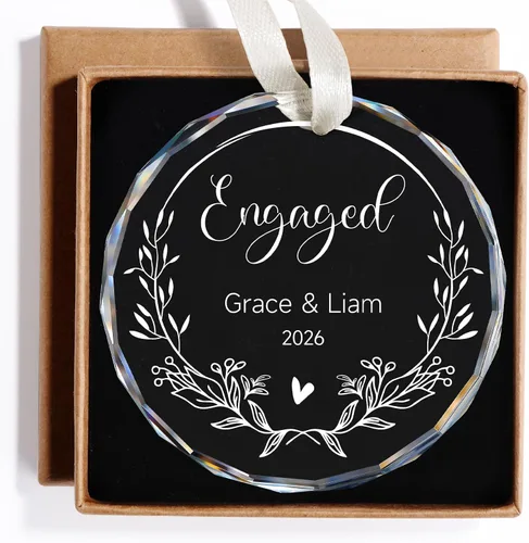 Miniatura 14 de Adorno personalizado para casados de primera Navidad 2026, regalos de compromiso para parejas, adorno de boda personalizado para recién casados