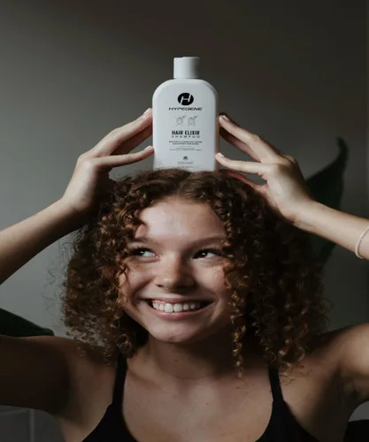 Miniatura 5 de Champú orgánico anticaspa – Nutre, repara y ayuda a fortalecer todo tipo de cabello – Sin parabenos, sin sulfatos – Champú hidratante de cúrcuma