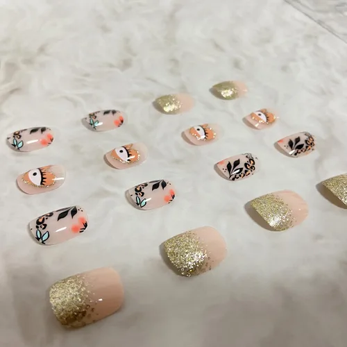 Miniatura 6 de Uñas postizas a presión degradadas con purpurina de longitud corta, uñas postizas en forma de ataúd con diseño de hojas de corazón, 24 uñas postizas
