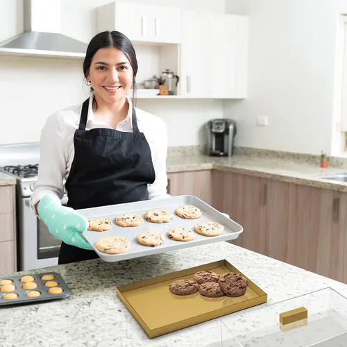 Miniatura 4 de Soporte acrílico para tartas Bandeja multifuncional para servir Elegante bandeja dorada para alimentos con tapa transparente Perfecto como