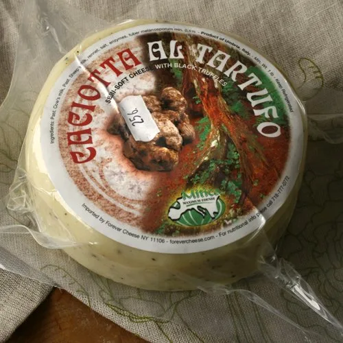 Caciotta al Tartufo - Rueda entera de 2 lb (2 libras)