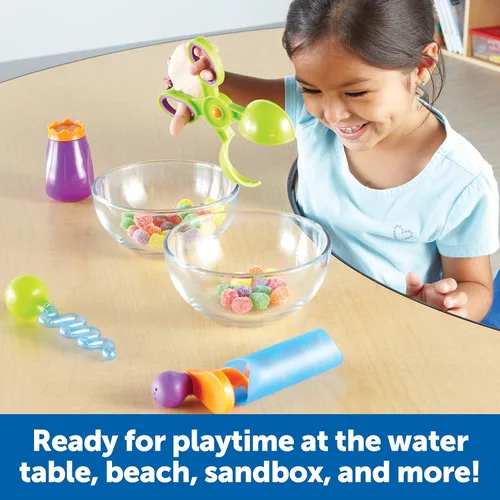 Miniatura 9 de Learning Resources Juego de motricidad fina de arena y agua, juguetes para ansiedad, juego de cubo de agua, herramientas de juegos esenciales