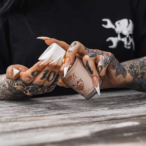 Miniatura 4 de Crema para tatuajes de Tattoo Lovers Care Tattoo Aftercare Loción Hidratante Promueve la curación de la piel revitalizante para enrojecimiento