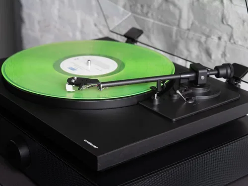 Miniatura 3 de Andover Audio SpinDeck 2 - Tocadiscos para reproducción de discos de vinilo, semiautomático, apto para principiantes con pies de aislamiento