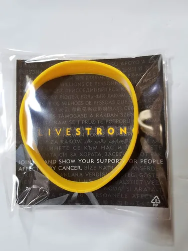 Miniatura 3 de LIVESTRONG Pulseras de silicona de tamaño adulto, paquete de 3 pulseras de goma de color amarillo vivo, L - Xl