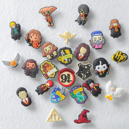 Miniatura 3 de GZLSXCL Lote de 25 pines de Harry para zapatos, dibujos animados geniales para sandalias de cocodrilo y decoración de zapatos, Cloruro