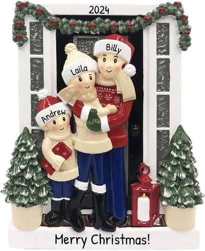 Miniatura 7 de Adorno personalizado en 3D de nuestra primera Navidad, suéter de invierno 2025, adornos para parejas, adorno para puerta delantera, adorno