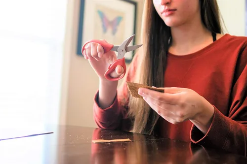 Miniatura 6 de Tijeras de cuero. Cuchillas pequeñas y afiladas duraderas de acero inoxidable - Corte sin esfuerzo - Tijeras grandes y cómodas para manualidades