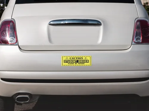 Miniatura 2 de Imán para parachoques de coche Student Driver – Auto Learning to Drive Magnetic Sign – 3 x 9 pulgadas. Paquete de 2 precauciones para estudiantes