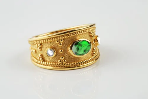 Miniatura 3 de Anillo bizantino de esmeralda CZ de oro, banda etrusca esmeralda hecha a mano