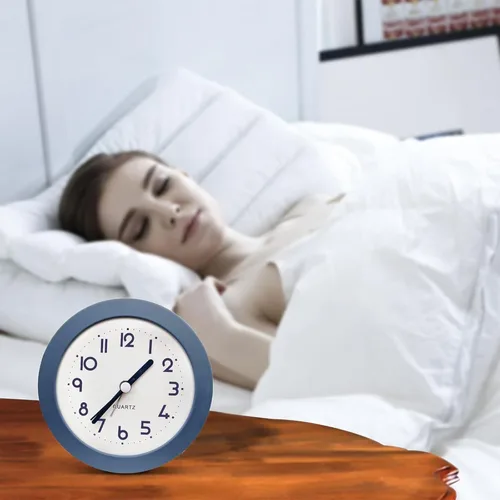 Miniatura 6 de Reloj despertador con luz de fondo, 4.5 pulgadas, lindo reloj analógico redondo de cuarzo digital, sin tictac, funciona con pilas, textura Azul