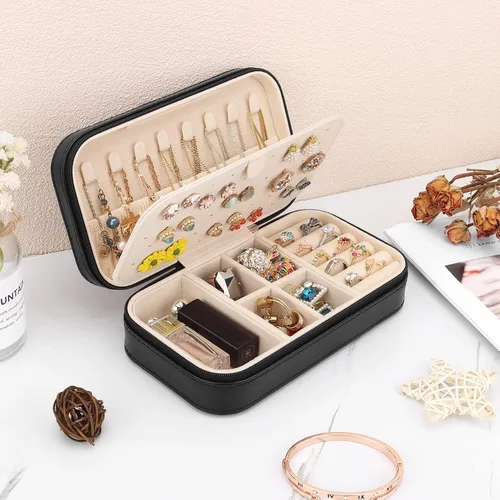 Miniatura 6 de DesignSter Joyero de viaje, estuche de joyería portátil de piel sintética, cajas de joyería pequeñas para regalos, organizador de joyas de viaje