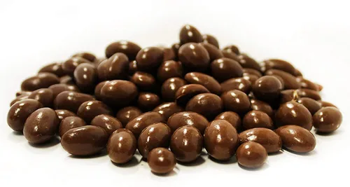 Miniatura 2 de Its Delish - Cacahuetes cubiertos de chocolate con leche gourmet – Bolsa a granel de 1 libra – Cacahuetes recubiertos de chocolate negro lácteo
