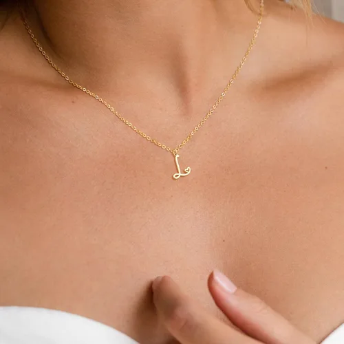 Miniatura 2 de TEWIKY Collar con inicial para mujeres y niñas, collares rellenos de oro de 14 quilates, delicado collar con dije de letra de oro, moderno