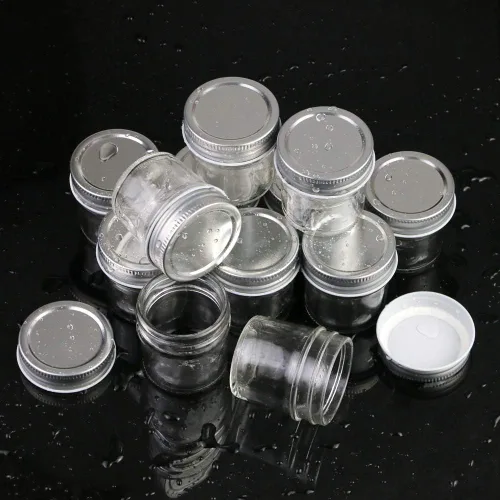 Miniatura 6 de Paquete de 16 tarros de vidrio de 2 onzas con tapas, mini vasos de chupito con tapa de metal, tarros redondos de vidrio para conservas, recipientes