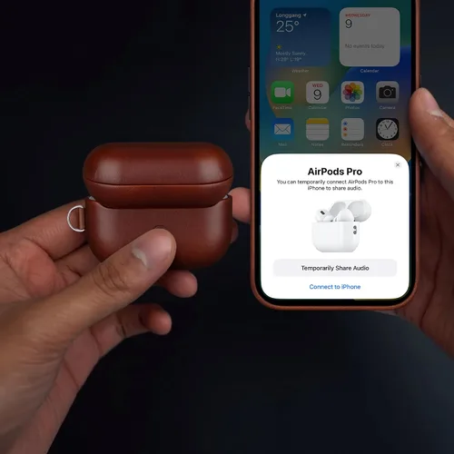 Miniatura 5 de Funda de cuero RIXENY compatible con AirPods Pro 2, botón de sincronización, diseño con clip en D con cordón de mano, funda de cuero genuino