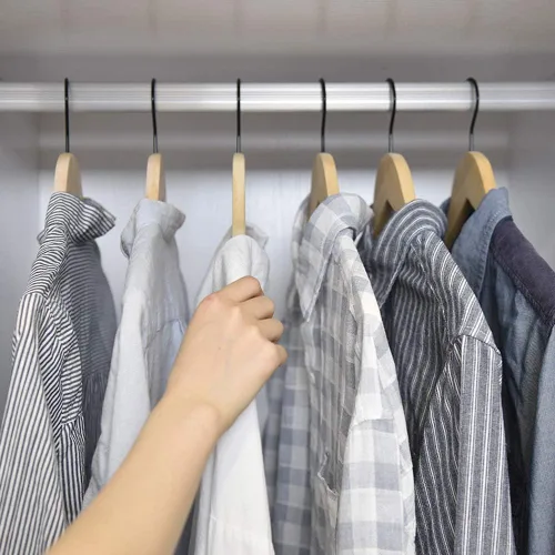 Miniatura 7 de JS HANGER Perchas de madera para abrigos, paquete de 16 perchas de madera de alta calidad con barra antideslizante para pantalones, extra suaves