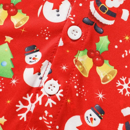 Miniatura 6 de JEELLIGULAR Conjunto de pantalones cortos y camisa con botones y estampado de Papá Noel para niños pequeños