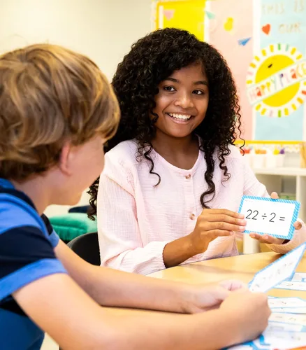 Miniatura 4 de Carson Dellosa Education Tarjetas flash de división, fracciones y multiplicación, 3 juegos de tarjetas didácticas, juegos de matemáticas para niños