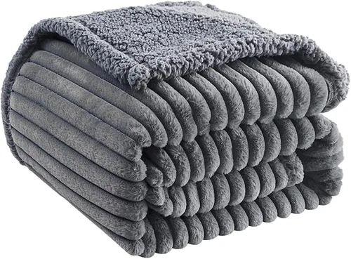 Miniatura 27 de Qeils Manta impermeable calmante para gatos de interior, manta suave y silenciosa de felpa para mascotas, manta gruesa de piel sintética de 500 GSM
