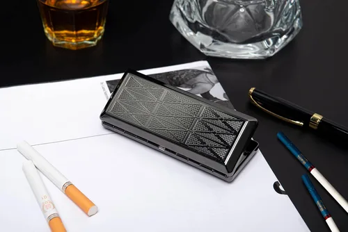 Miniatura 3 de Hermosa y elegante caja de cigarrillos de metal simple para damas y hombres con capacidad para 10 cigarrillos de 3.937 in (pistola de hierba negro)