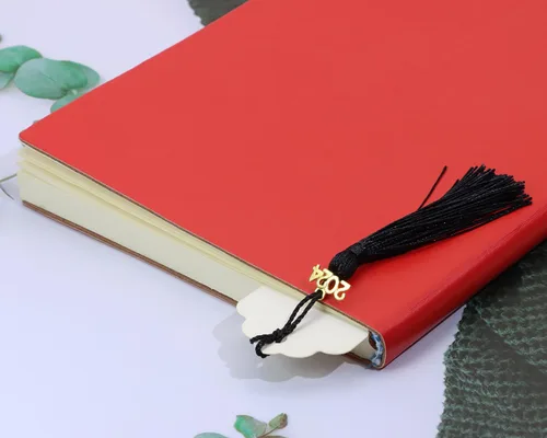 Miniatura 5 de Tupalizy 30 mini borlas sedosas hechas a mano con 60 dijes del año 2024 para graduación, llavero, aretes, joyería, regalos de boda, recuerdos