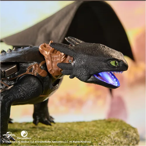 Miniatura 9 de DreamWorks Dragons, Figura de acción How to Train Your Dragon, Ultimate Plasma Blast Toothless, alas de 25 pulgadas con luces y sonidos, juguetes