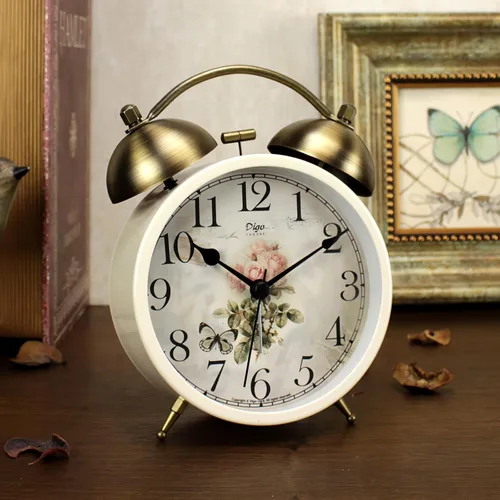 Miniatura 5 de Maxspace Reloj despertador de campana doble de 4 pulgadas, reloj despertador analógico retro de cuarzo silencioso sin tictac con luz nocturna, reloj