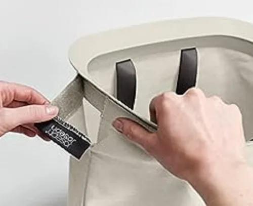 Miniatura 3 de Joseph Joseph Tota - Cesta separadora de ropa sucia de 90 litros/23.8 galones con tapa, 2 bolsas de lavado extraíbles con asas, color crudo Ecru