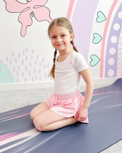 Miniatura 2 de Stelle Pantalones cortos fluidos con bolsillos para niñas, falda atlética para correr, cintura alta, mariposa, 2 en 1, pantalones cortos deportivos