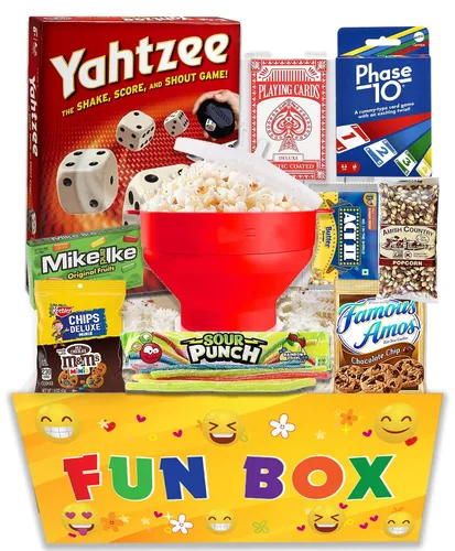 Cesta de regalo para noche de juegos en familia – Paquete de juegos de cartas y mesa, máquina de palomitas, palomitas, galletas, caramelos salados y