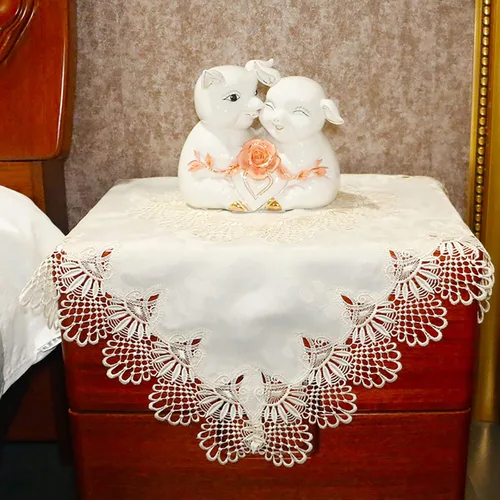 Hsvanyr Manteles suaves bordados de encaje cremoso, bufandas para mesita de noche con exquisitas flores, vintage, shabby chic para bodas,