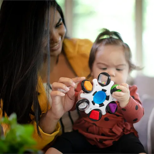 Miniatura 8 de Baby Einstein Curiosity - Juguete sensorial para ansiedad y sonajero Pop It, sin BPA, para bebés de 3 meses en adelante, multicolor Embrague