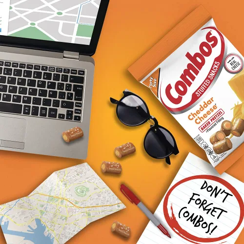 Miniatura 7 de Combos Bocadillos de pretzel horneados con queso cheddar, 13.5 onzas, bolsa, 13.5 onzas (paquete de 2)