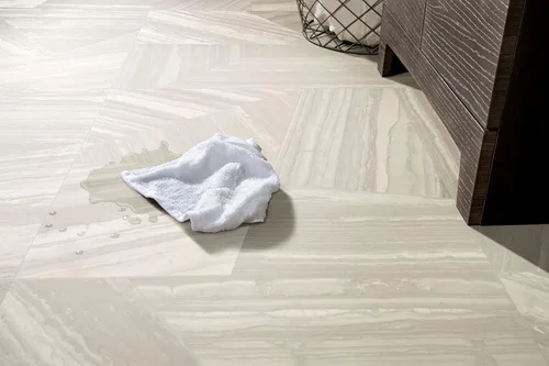 Miniatura 5 de Muestra de suelo de vinilo en láminas Mohawk Elite en Mármol Gris Roto (Una pieza de 15.5" x 15.5")
